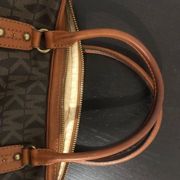 Micheal Michael Kors purse - Picture 7 of 11